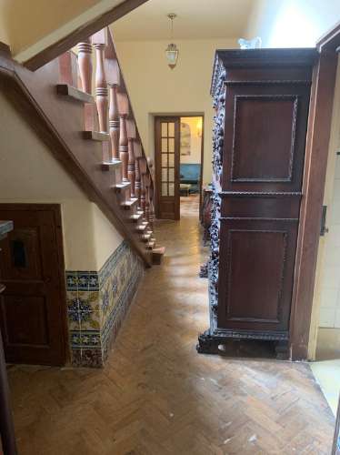 CENTRO HISTORICO DE CASCAIS. Moradia para restauro e ampliação.