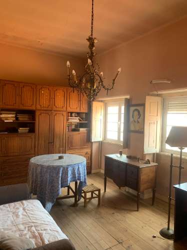 CENTRO HISTORICO DE CASCAIS. Moradia para restauro e ampliação.