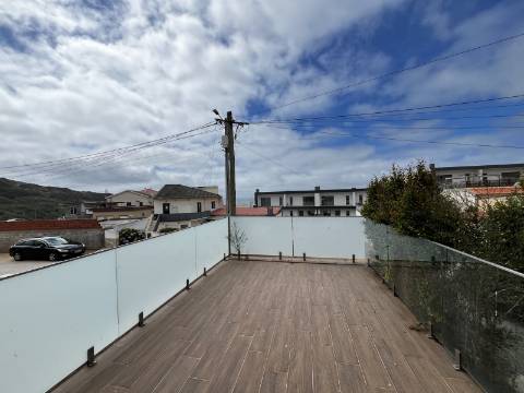 Moradia Bi-Familiar - Ribamar