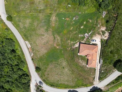Moradia T4 + 6320m2 - Vila Franca do Rosário