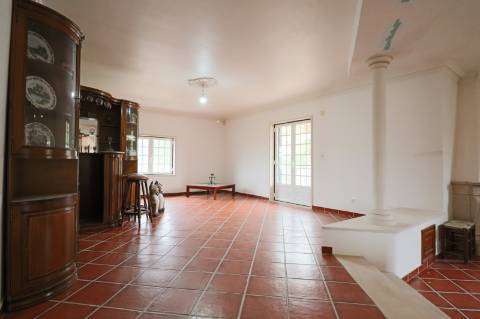 Moradia T4 + 6320m2 - Vila Franca do Rosário