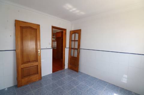 Moradia T2 - São Pedro da Cadeira