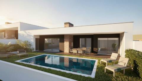 
Moradia T3 Térrea de Luxo com Piscina (Fração A)