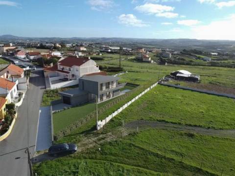 Moradia T3+1 de Luxo com Vista Mar - Silveira