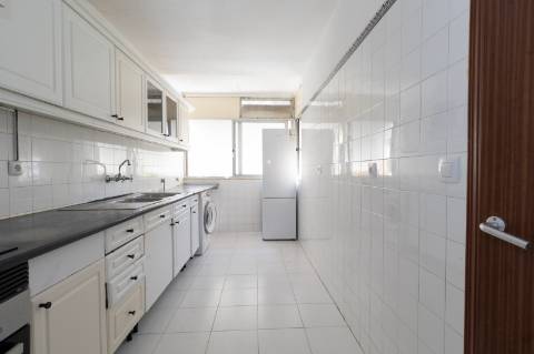 Oportunidade Exclusiva | Apartamento T2 à Venda em Setúbal