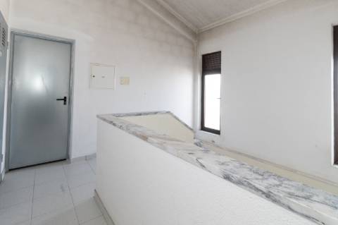 * GRANDE OPORTUNIDADE * APARTAMENTO T3 OUTEIRO, PALMELA