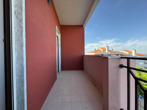 * GRANDE OPORTUNIDADE * APARTAMENTO T3 OUTEIRO, PALMELA