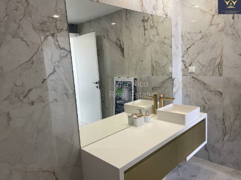 Vivenda Luxuosa em Alvor