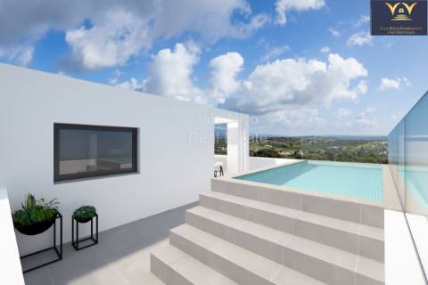 Apartmento com piscina privada no terrço e vista do mar