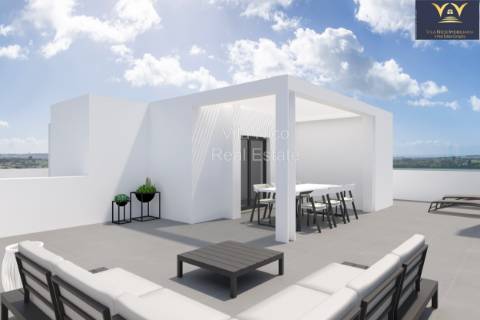 Penthouse com 3 quartos, piscina privativa no terraço e vistas do mar