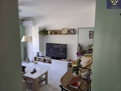 T1+1 com Varanda Ampla e Piscina junto à Praia da Rocha
