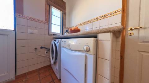 Elegante moradia isolada disponível para venda na prestigiada Urbanização Vila Sol
