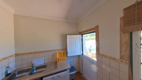 Elegante moradia isolada disponível para venda na prestigiada Urbanização Vila Sol
