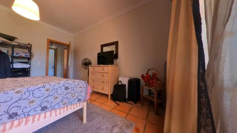 Elegante moradia isolada disponível para venda na prestigiada Urbanização Vila Sol
