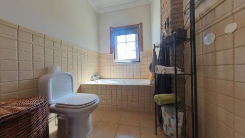Elegante moradia isolada disponível para venda na prestigiada Urbanização Vila Sol
