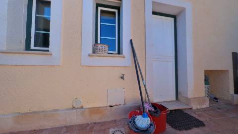 Elegante moradia isolada disponível para venda na prestigiada Urbanização Vila Sol

