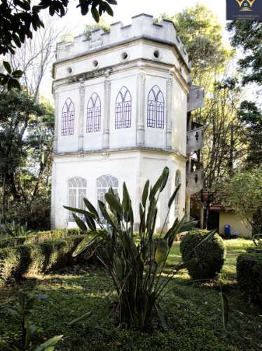 Palacete Histórico com 6,6 ha em Luso - Projeto Turístico com Licença Ativa e Elevado Potencial de Desenvolvimento