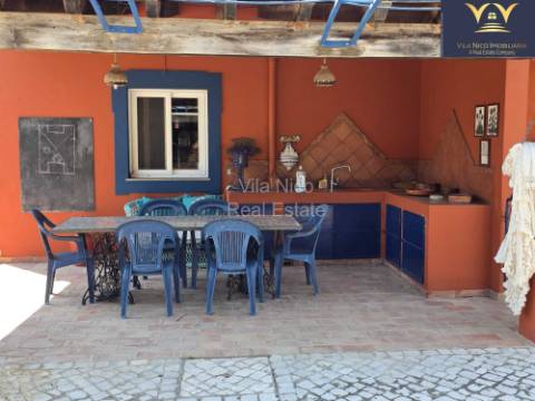 Moradia de Luxo Isolada em Quelfes - Oportunidade Única