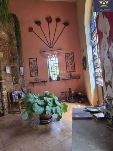 Moradia de Luxo Isolada em Quelfes - Oportunidade Única