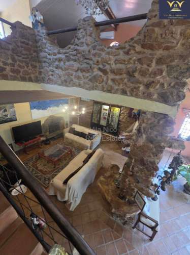 Moradia de Luxo Isolada em Quelfes - Oportunidade Única