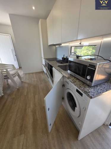 Moradia de Luxo Isolada em Quelfes - Oportunidade Única
