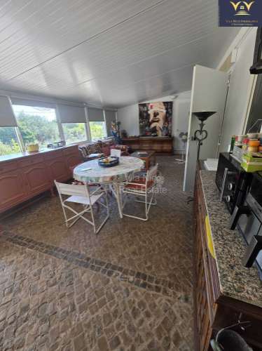 Moradia de Luxo Isolada em Quelfes - Oportunidade Única