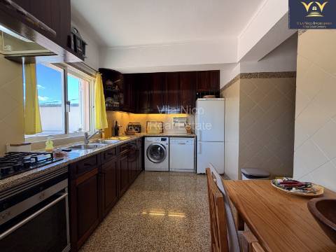 Apartamento T2 com Terraço Privativo Enorme e Estacionamento em Silves