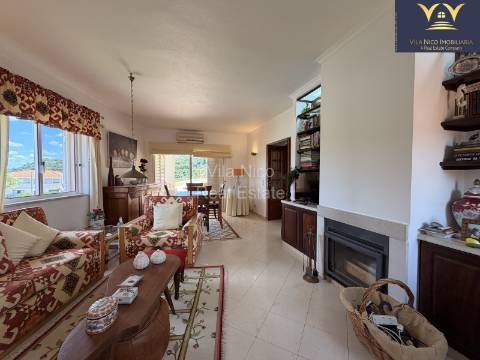 Apartamento T2 com Terraço Privativo Enorme e Estacionamento em Silves
