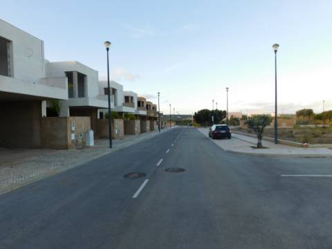 Terreno Urbano para Prédio com 6 apartamentos na Praia do Tonel Vista Mar