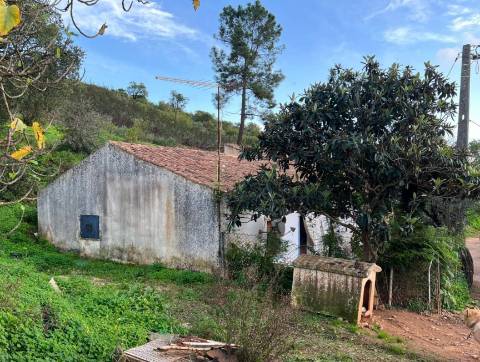 Terreno Misto perto do autódromo de Portimão