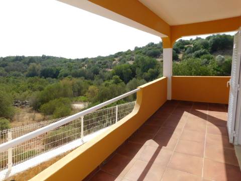 Moradia de Luxo T6 com piscina a 5 minutos de Silves