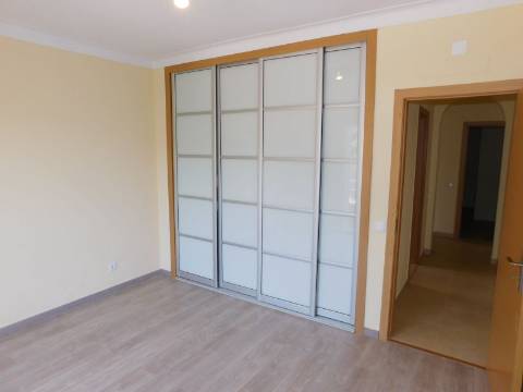 Moradia de Luxo T6 com piscina a 5 minutos de Silves