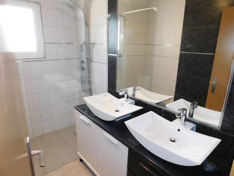 Moradia de Luxo T6 com piscina a 5 minutos de Silves