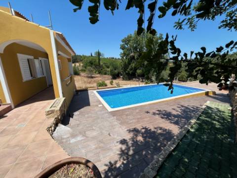Moradia de Luxo T6 com piscina a 5 minutos de Silves