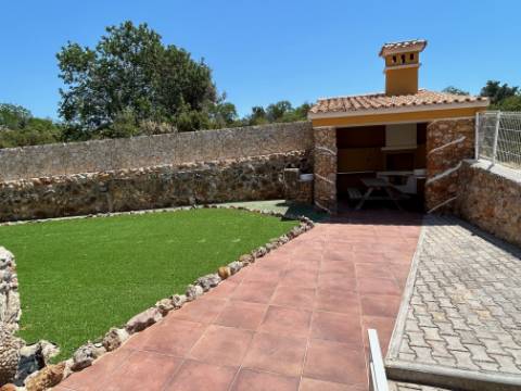Moradia de Luxo T6 com piscina a 5 minutos de Silves