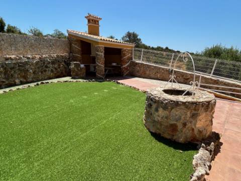 Moradia de Luxo T6 com piscina a 5 minutos de Silves