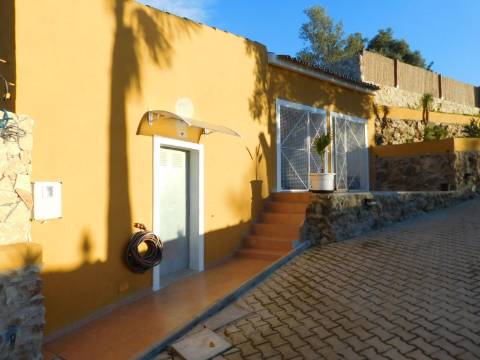 Moradia de Luxo T6 com piscina a 5 minutos de Silves