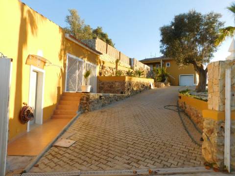 Moradia de Luxo T6 com piscina a 5 minutos de Silves