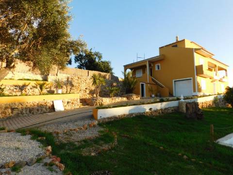 Moradia de Luxo T6 com piscina a 5 minutos de Silves