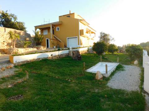 Moradia de Luxo T6 com piscina a 5 minutos de Silves