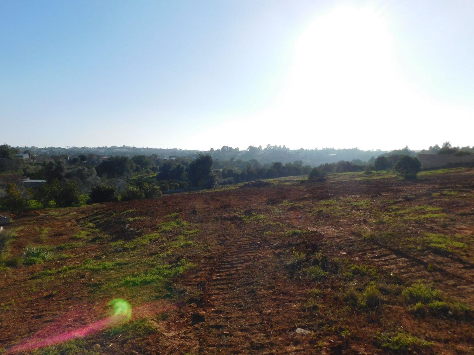 Terreno Urbano - Hotel Turismo Rural - para construção de 15 moradias. PROJECTO APROVADO E COM LIÇENSA PARA CONSTRUÇÃO.