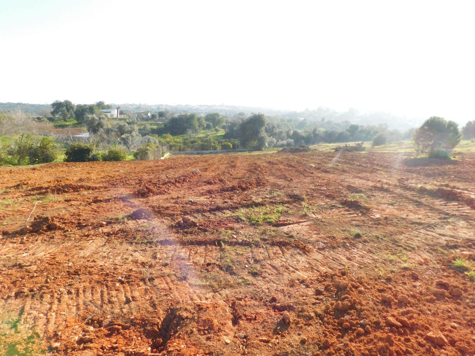 Terreno Urbano - Hotel Turismo Rural - para construção de 15 moradias. PROJECTO APROVADO E COM LIÇENSA PARA CONSTRUÇÃO.