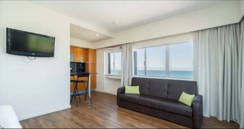 Apartamento T0 TURISTICO no 5 andar em Alvor junto á praia com vista mar. TURÍSTICO