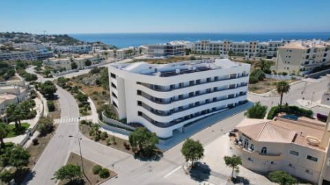 Apartamento T2 de luxo perto da praia de Porto de Mós, Lagos