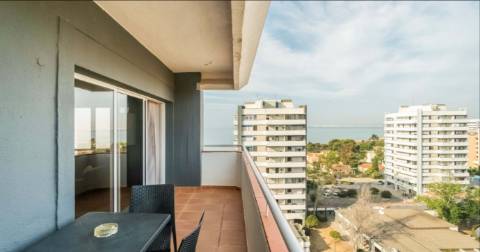 Apartamento T0 com vista mar em Alvor