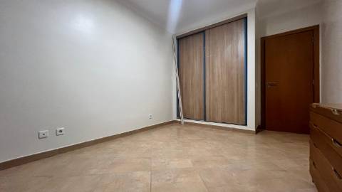 Terreno Urbano com Moradia V3 em Tavira