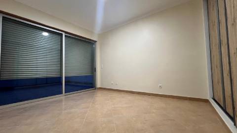 Terreno Urbano com Moradia V3 em Tavira