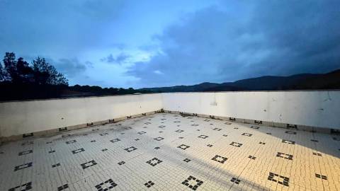 Terreno Urbano com Moradia V3 em Tavira