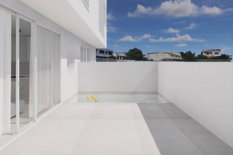 Moradia T3+1 Contemporânea com Piscina | Arquitetura de Autor em Alvor