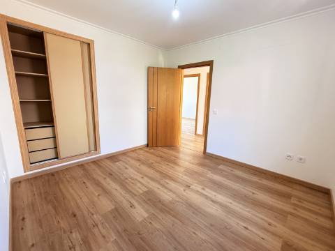 Moradia T3 em condomínio fechado na Guia, Albufeira